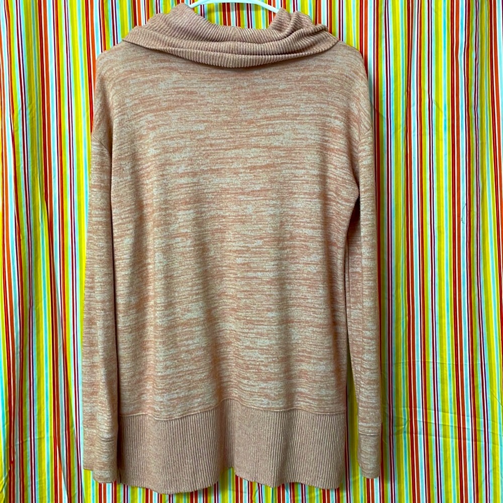 NWOT GAP soft spun cowl neck pullover sweater with rib knit details! Size Small - Picture 3 of 16